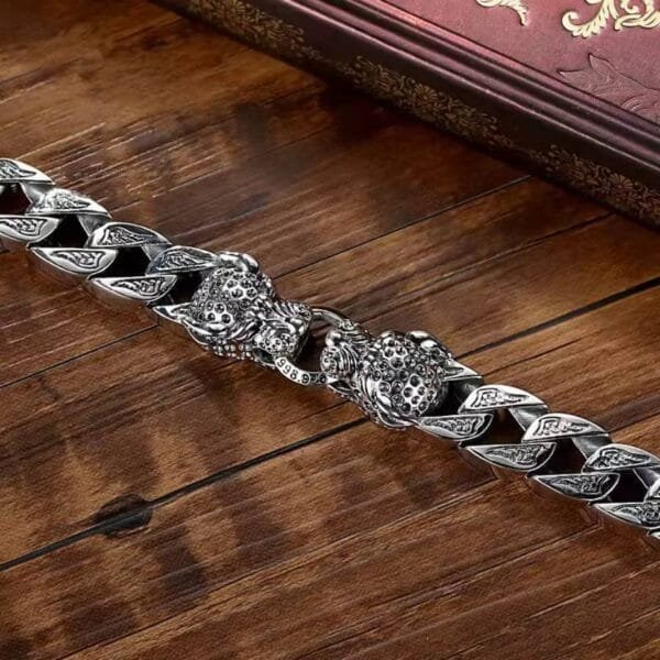 Bracelets for Men S925 Silver Mens Leopard Horsetail Woven Double Leopard Head Bracelet Locomotive Cool Buckle Mens